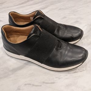Vionic Sneakers sz 10 Black